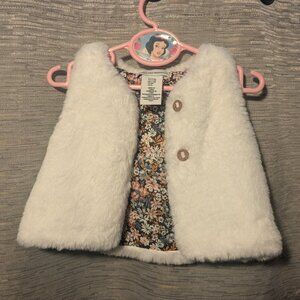 Cupcakes and cashmere white fluffy vest